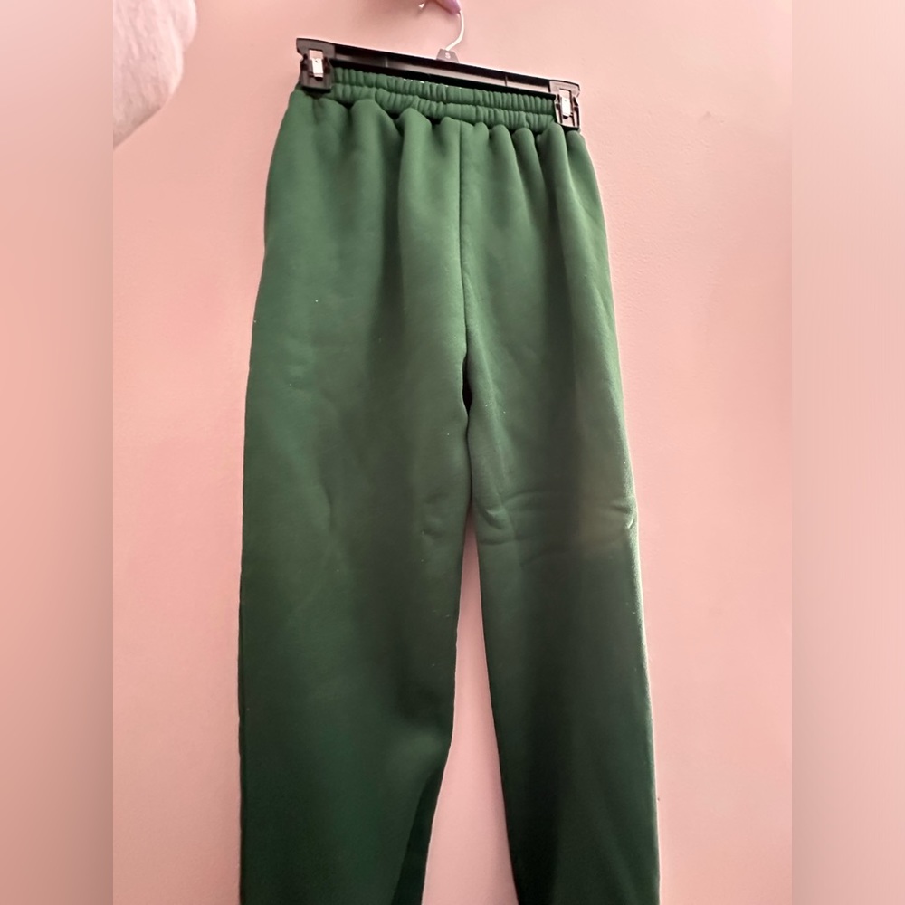Joggers - Picture 2 of 2